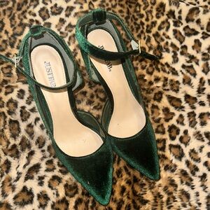 4 in beautiful emerald green suede heels